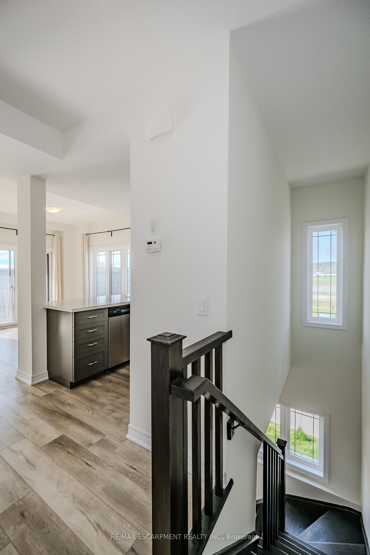 Photo 38 of 11 Rachel Drive, Hamilton, Stoney Creek — HOMEH