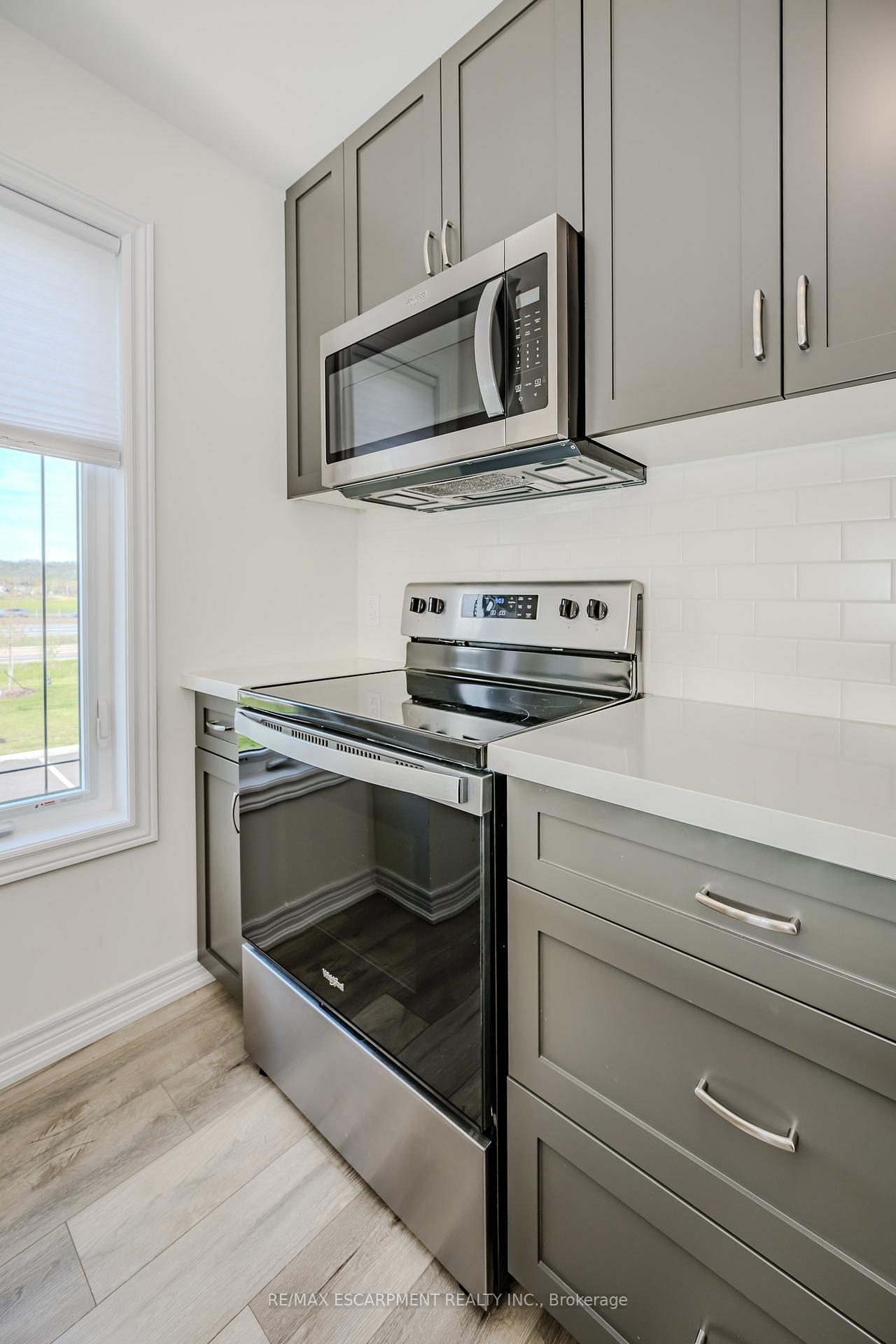 Photo 39 of 11 Rachel Drive, Hamilton, Stoney Creek — HOMEH