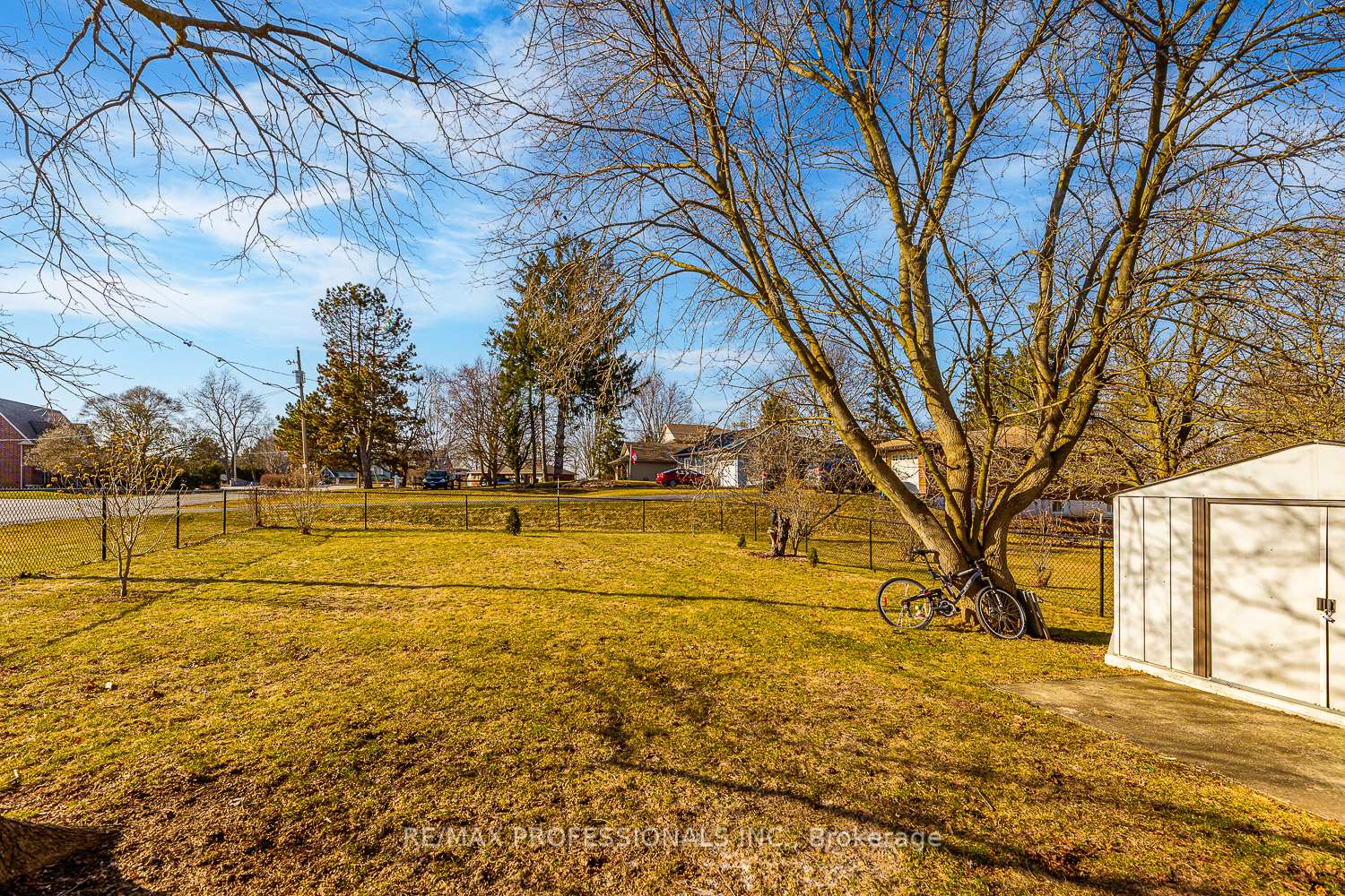 Photo 10 of 31 Norton Boulevard, Caledon, Bolton East — HOMEH