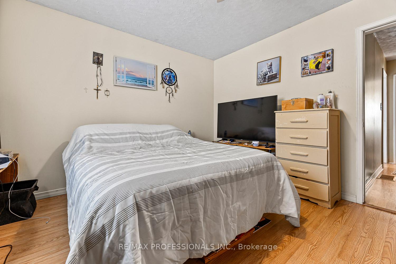 Photo 29 of 31 Norton Boulevard, Caledon, Bolton East — HOMEH