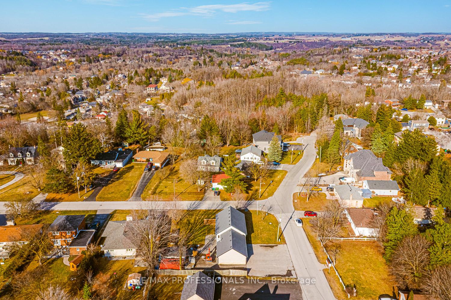 Photo 34 of 31 Norton Boulevard, Caledon, Bolton East — HOMEH