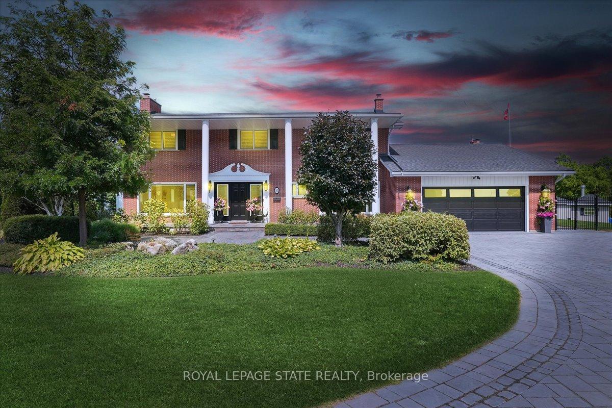 Front of 10 Azalea Court