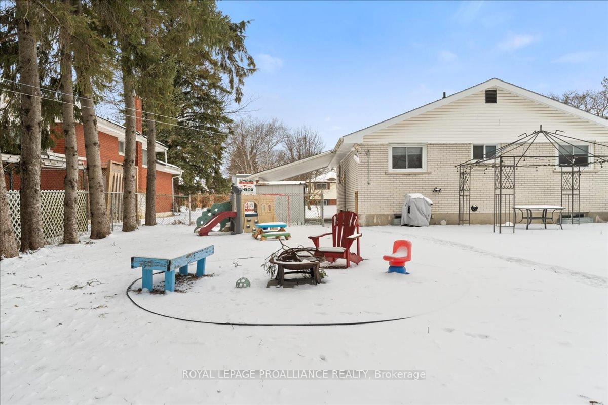Photo 36 of 33 Village Drive, Belleville, Belleville Ward — HOMEH