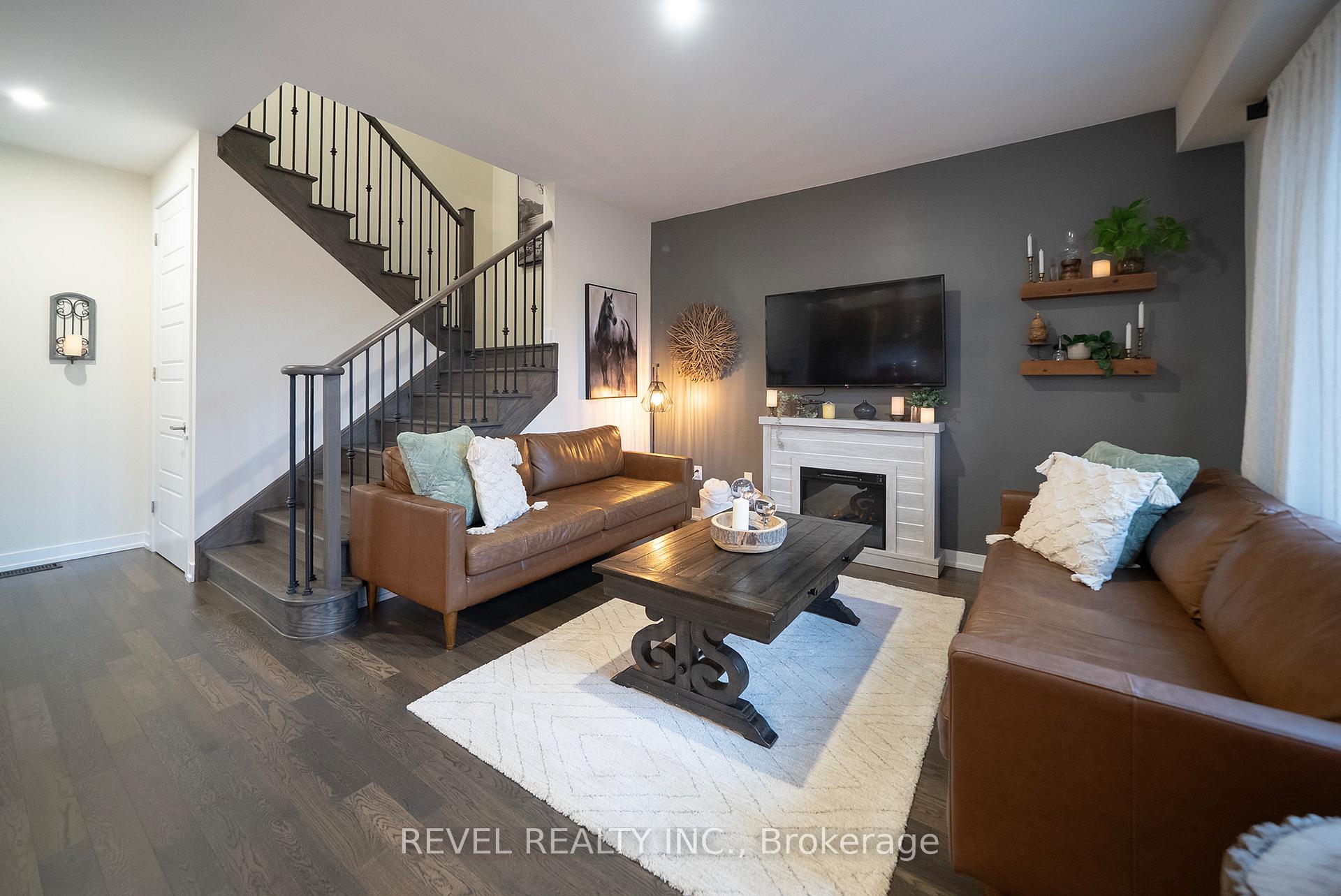 Photo 16 of 63 Santos Drive, Haldimand — HOMEH