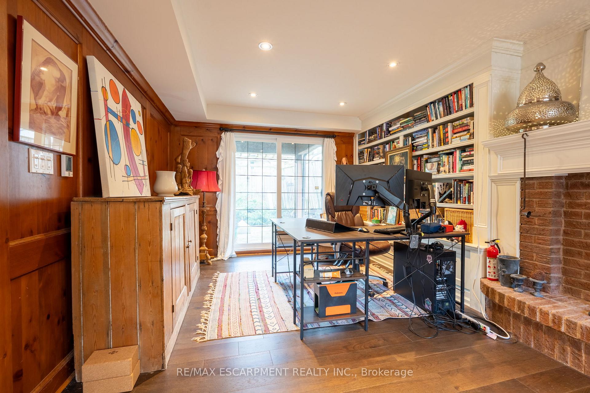 Photo 24 of 121 Mohawk Road, Hamilton, Ancaster — HOMEH