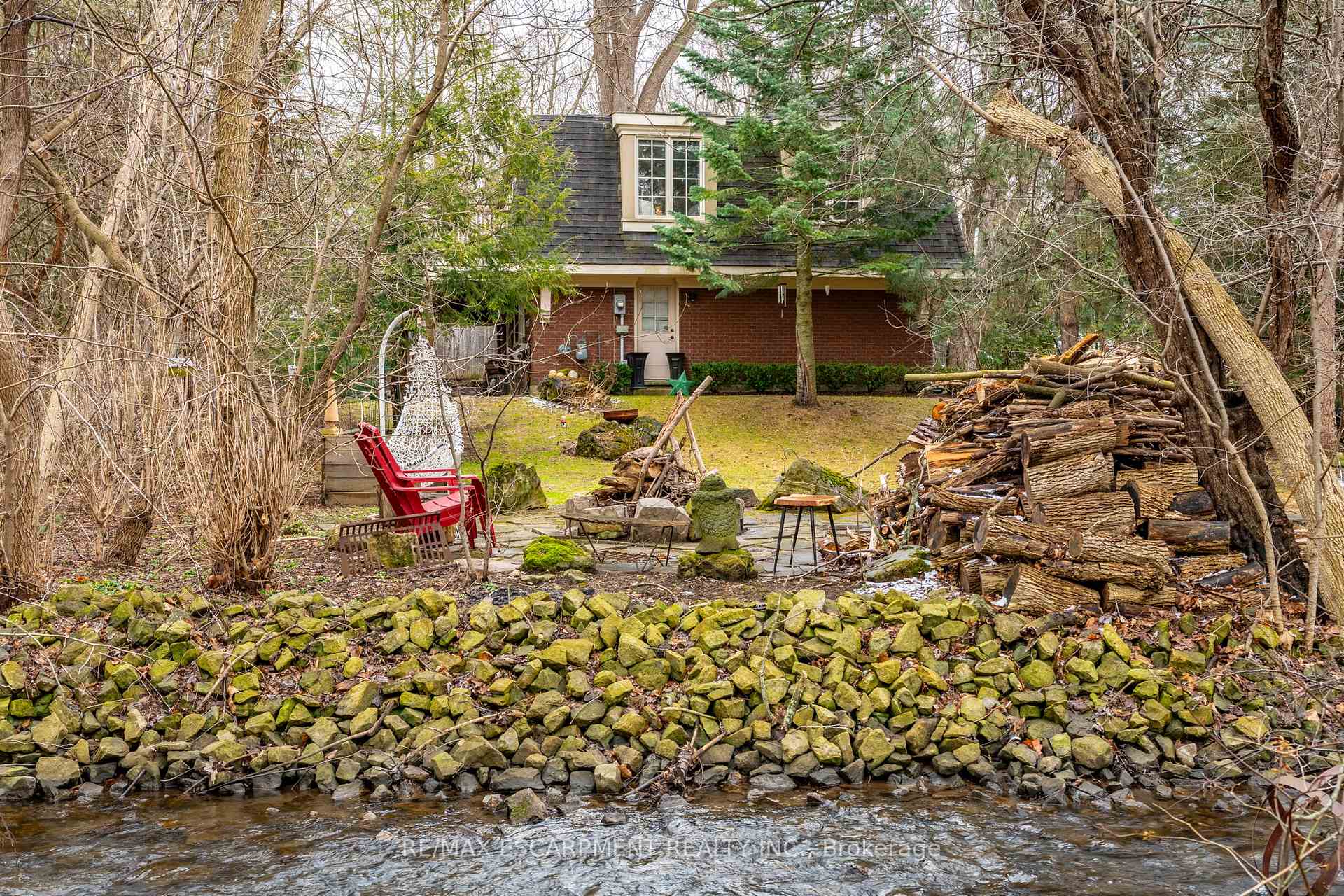 Photo 46 of 121 Mohawk Road, Hamilton, Ancaster — HOMEH