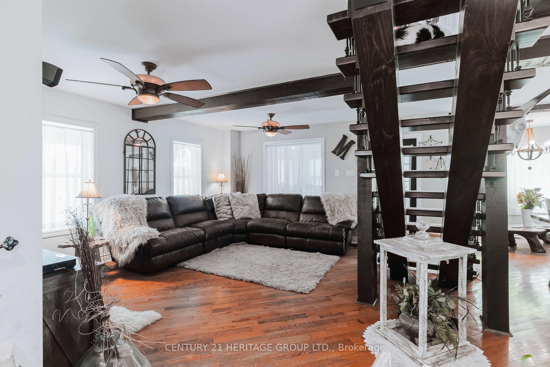 Photo 6 of Unit on, 2090 Hwy 26, Springwater, Rural Springwater — HOMEH