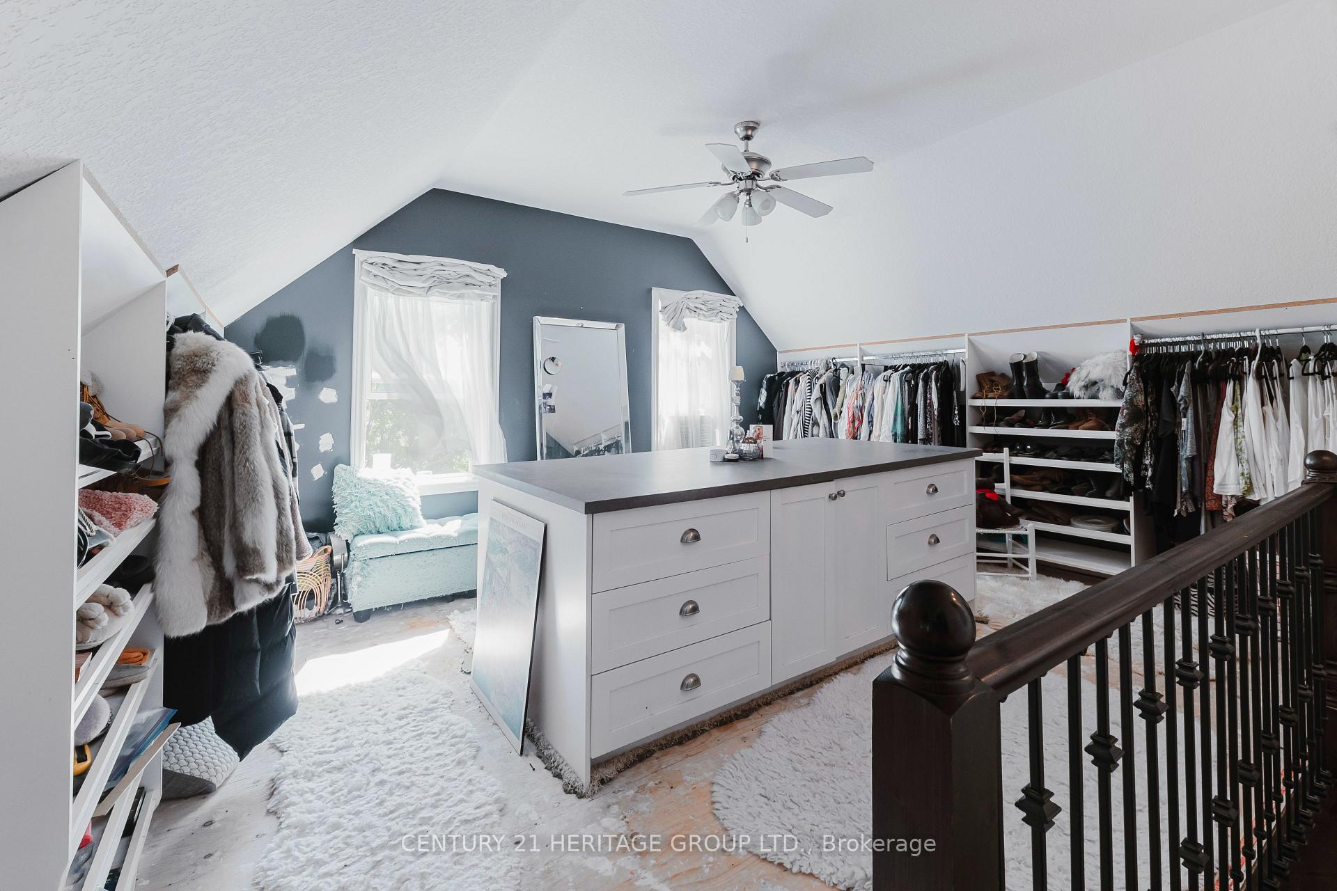 Photo 15 of Unit on, 2090 Hwy 26, Springwater, Rural Springwater — HOMEH