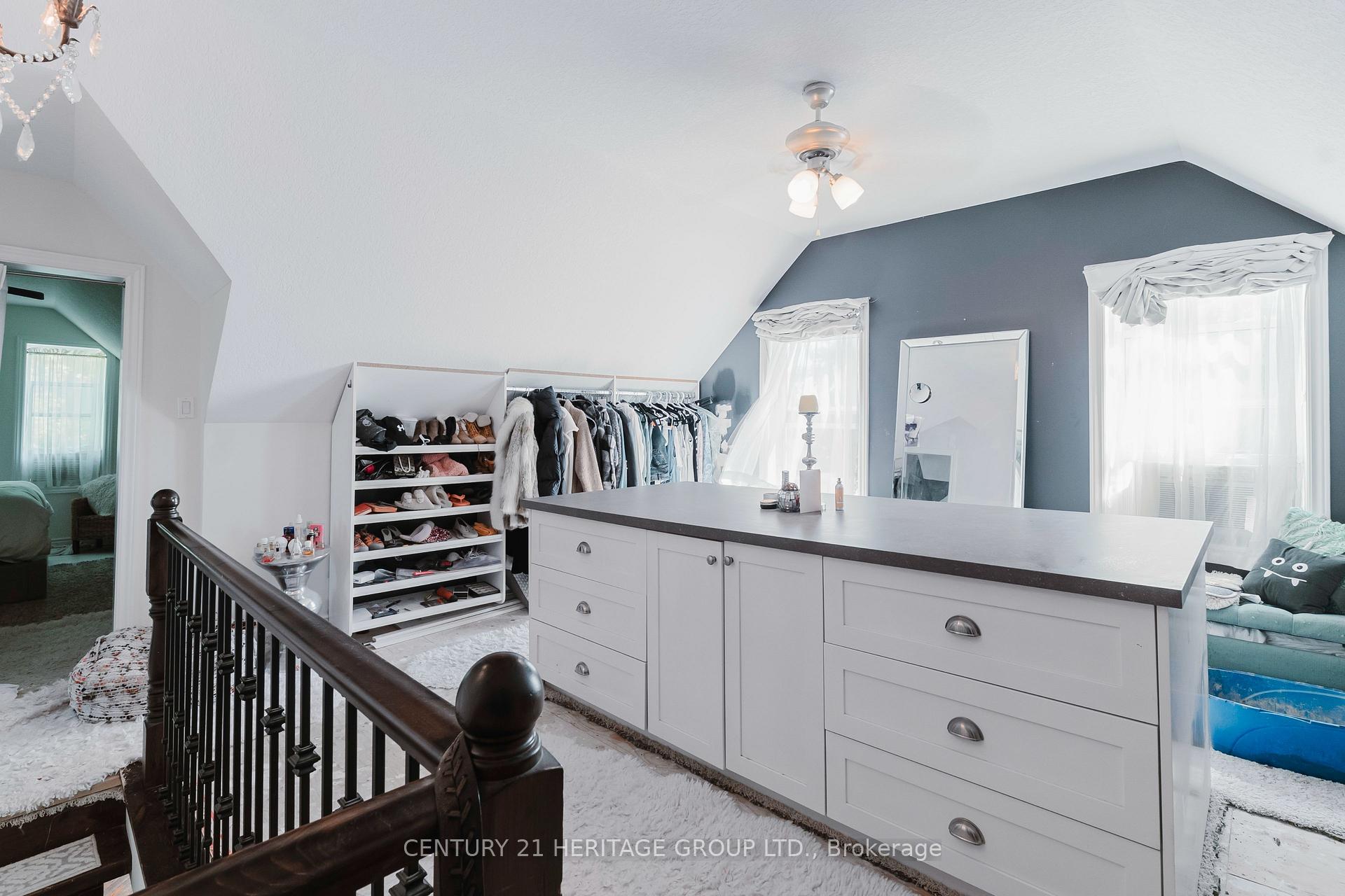 Photo 17 of Unit on, 2090 Hwy 26, Springwater, Rural Springwater — HOMEH