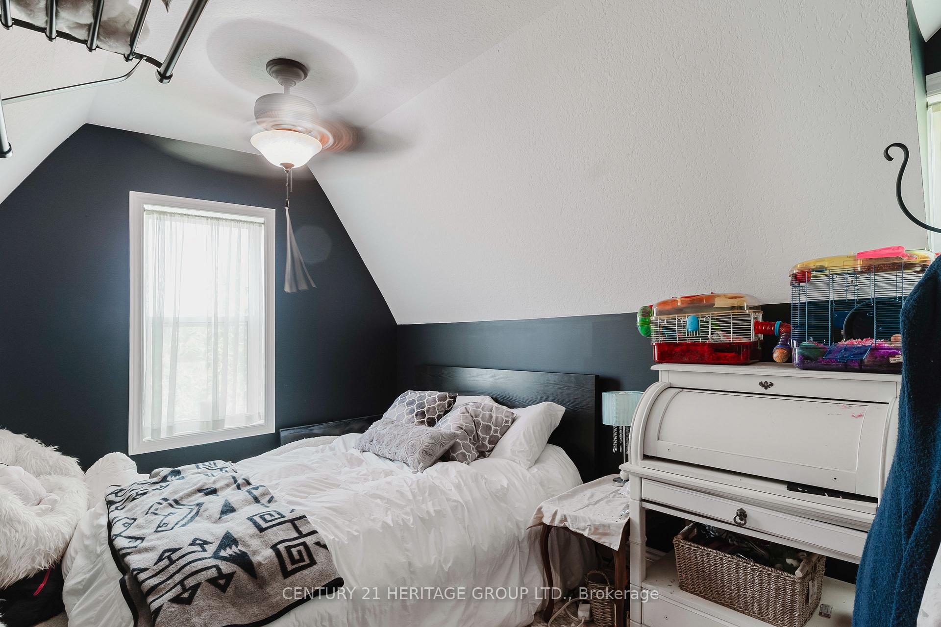 Photo 27 of Unit on, 2090 Hwy 26, Springwater, Rural Springwater — HOMEH