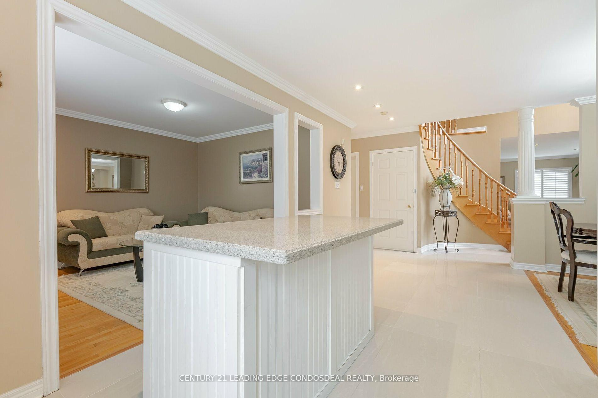 Photo 23 of 321 Landsbridge Street, Caledon, Bolton East — HOMEH