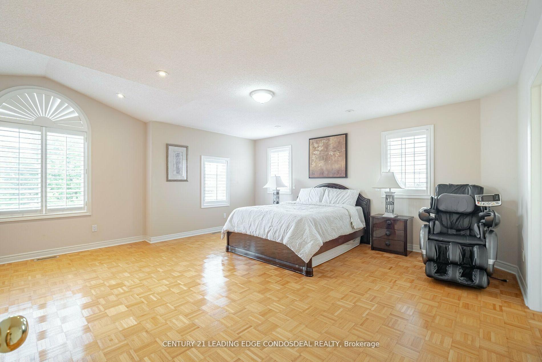 Photo 18 of 321 Landsbridge Street, Caledon, Bolton East — HOMEH