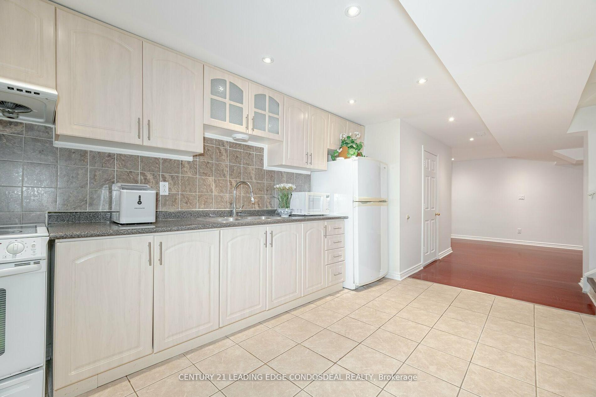 Photo 34 of 321 Landsbridge Street, Caledon, Bolton East — HOMEH