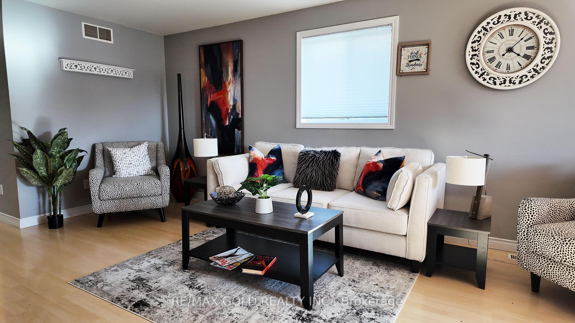 Photo 8 of 11428 Timber Bay Crescent, Windsor — HOMEH