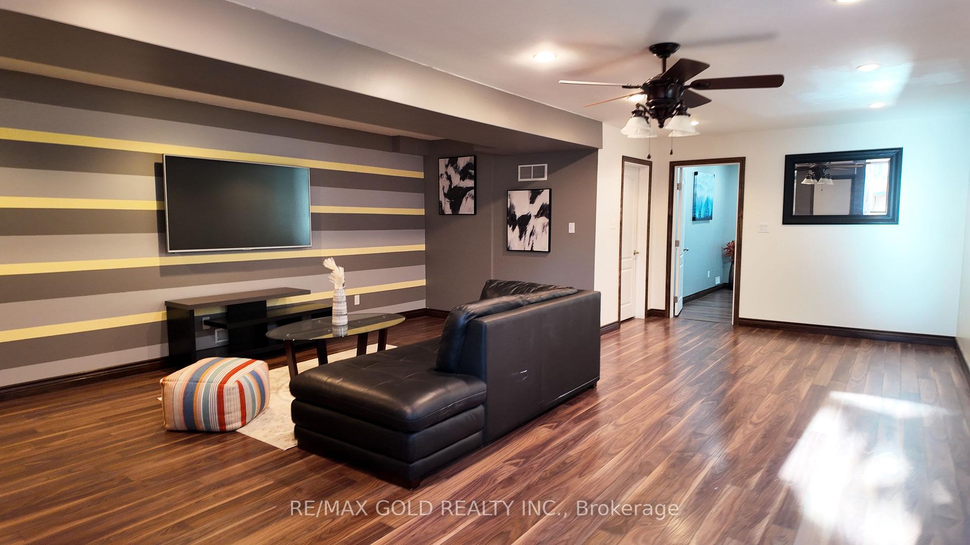 Photo 9 of 11428 Timber Bay Crescent, Windsor — HOMEH