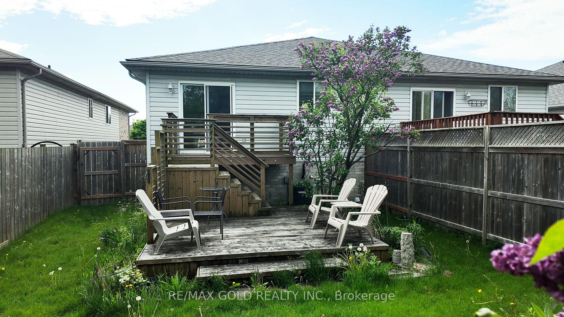 Photo 10 of 11428 Timber Bay Crescent, Windsor — HOMEH