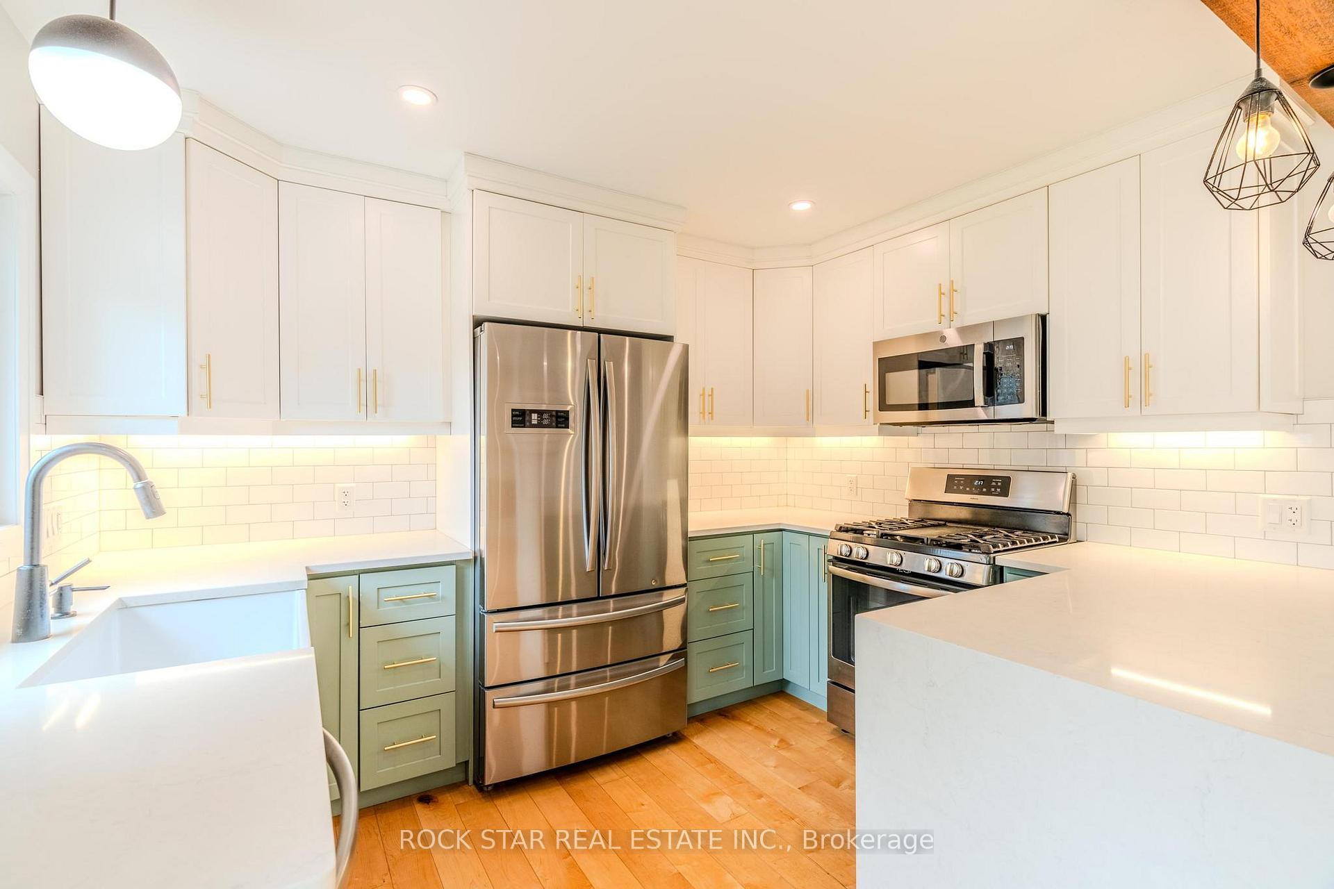 Photo 4 of 14 Cheryl Avenue, Hamilton, Macassa — HOMEH