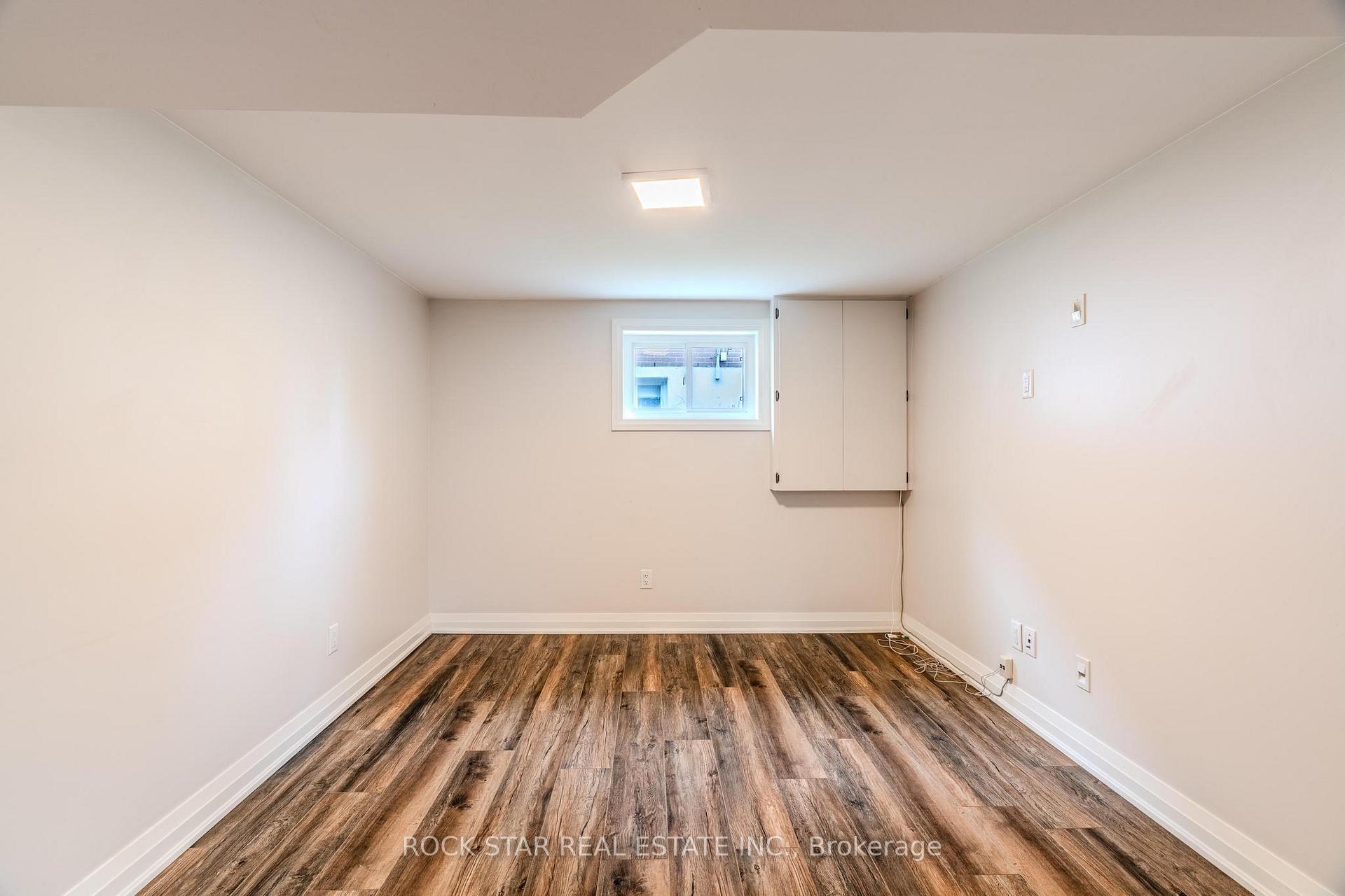 Photo 18 of 14 Cheryl Avenue, Hamilton, Macassa — HOMEH