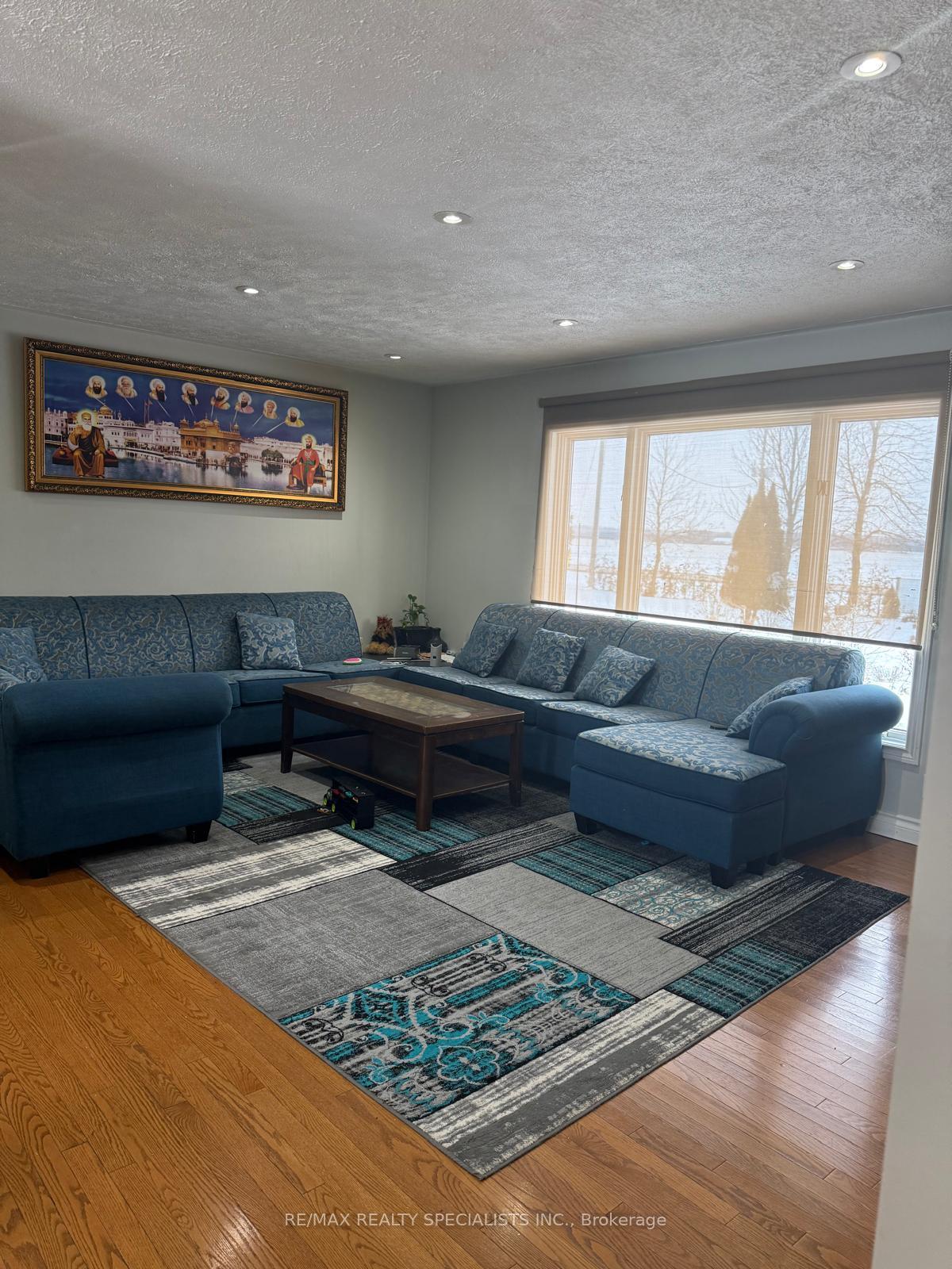 Photo 2 of 481 Middle Townline Road, Brant, Brantford Twp — HOMEH