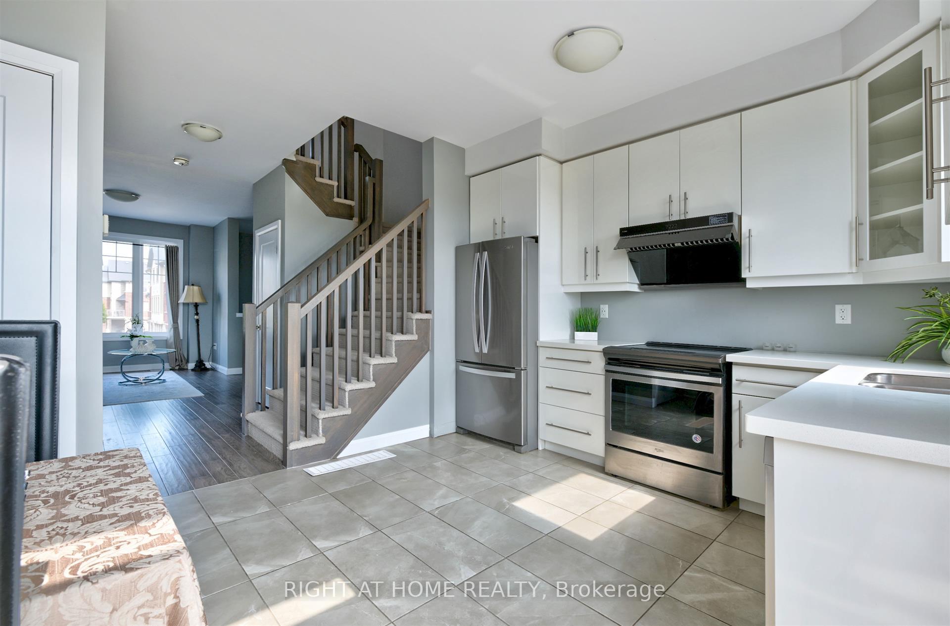 Photo 16 of 1169 Garner Road E, Hamilton, Meadowlands — HOMEH