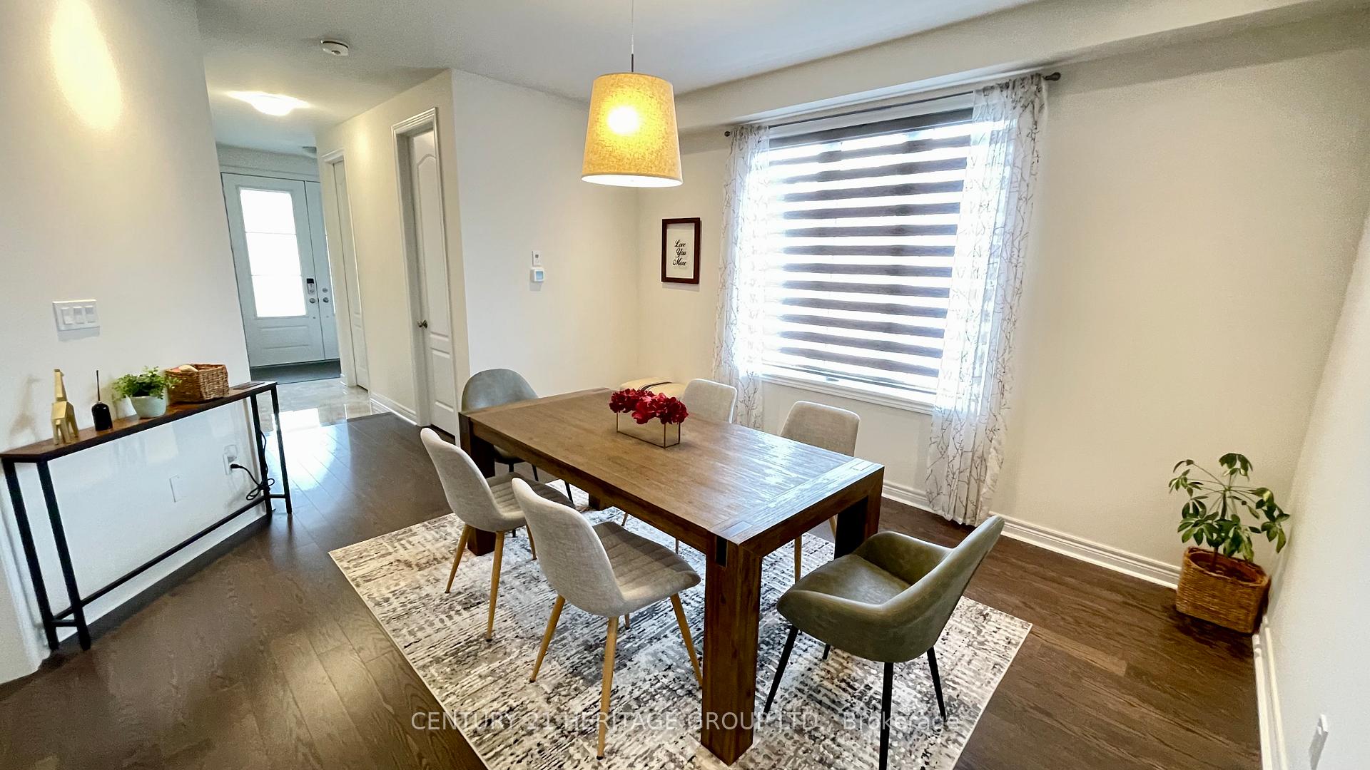 Photo 4 of 12 Cannon Valley Court, Aurora, Aurora Estates — HOMEH
