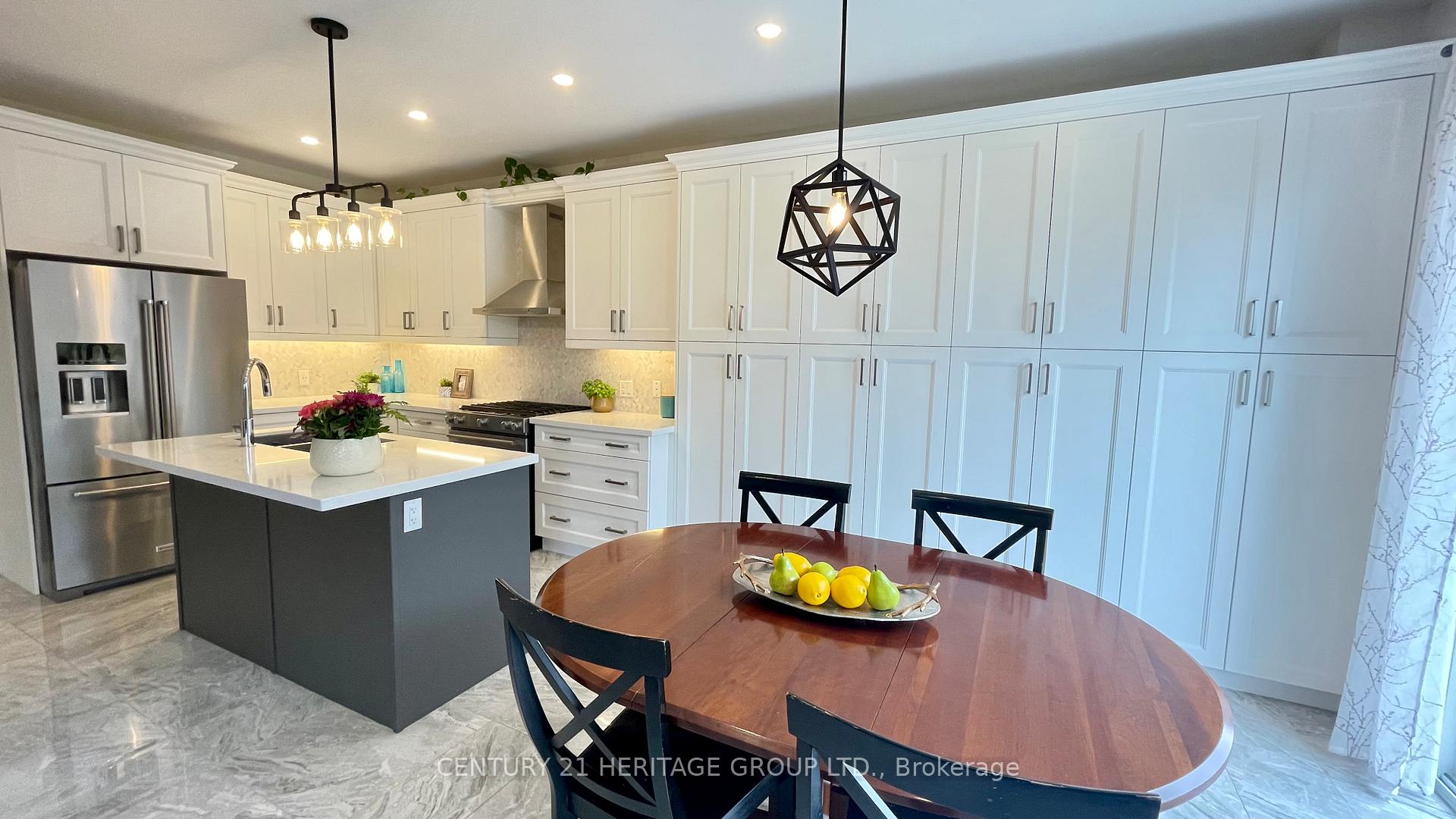 Photo 36 of 12 Cannon Valley Court, Aurora, Aurora Estates — HOMEH
