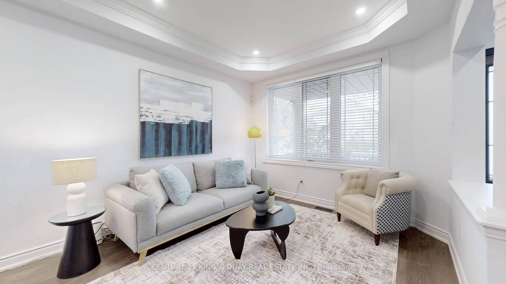 Photo 3 of 55 Hillmount Road, Markham, Cachet — HOMEH