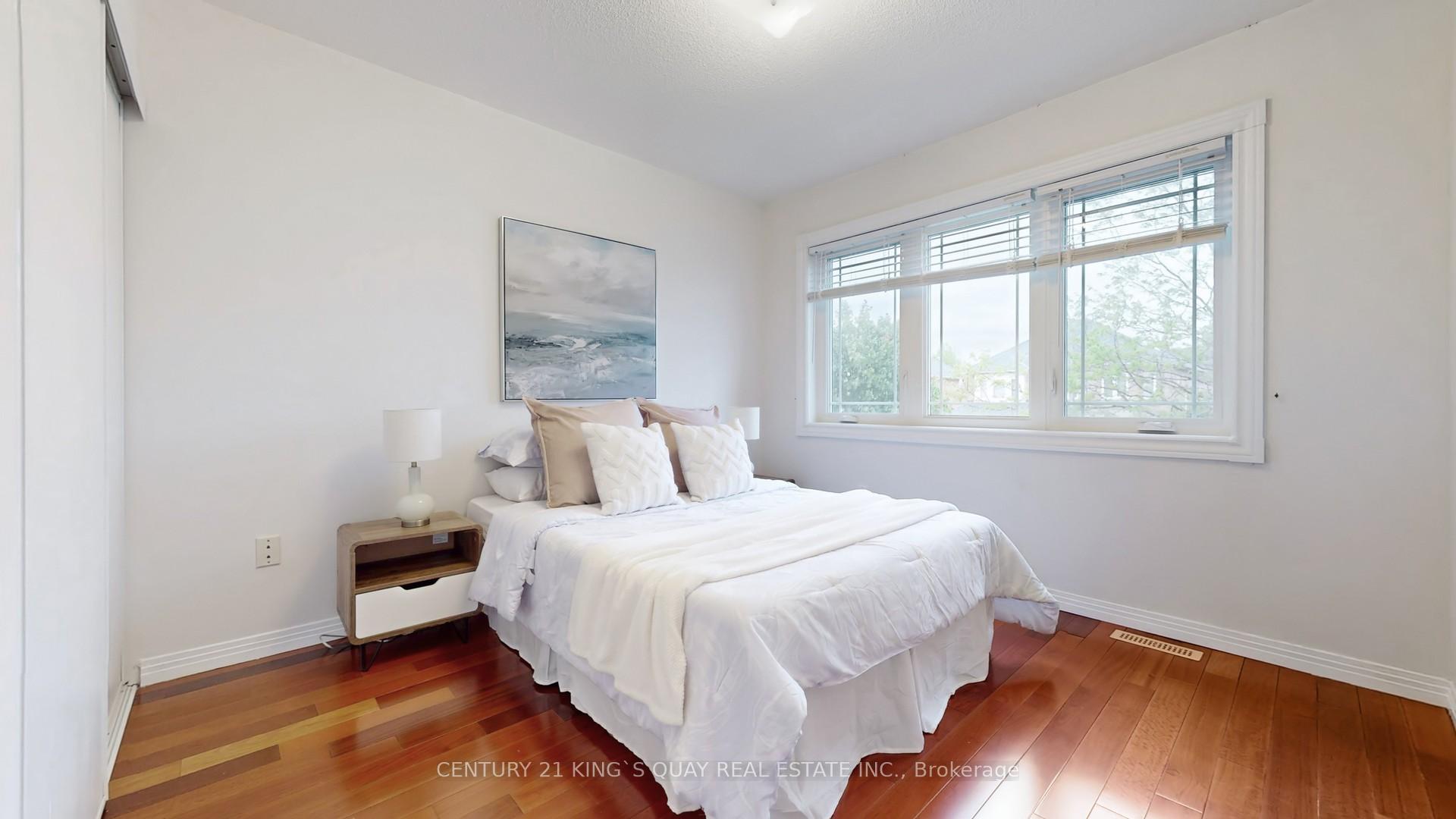 Photo 32 of 55 Hillmount Road, Markham, Cachet — HOMEH
