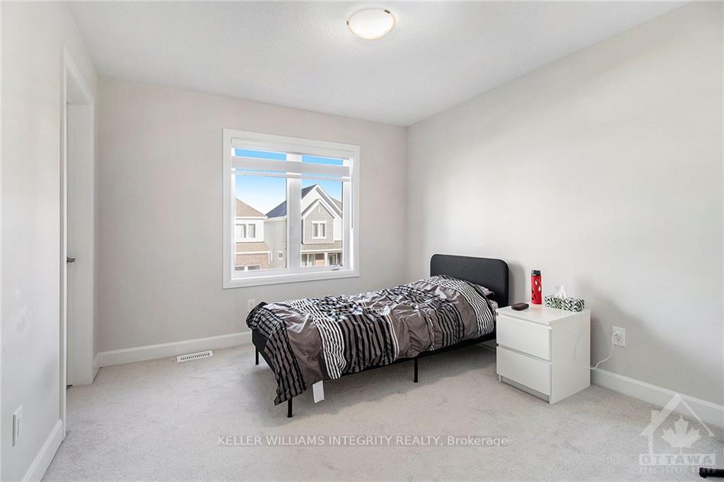 Photo 8 of 3072 Travertine Way, Ottawa, Barrhaven - Half Moon Bay — HOMEH