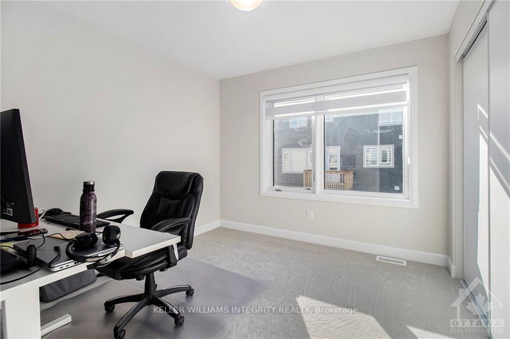 Photo 11 of 3072 Travertine Way, Ottawa, Barrhaven - Half Moon Bay — HOMEH