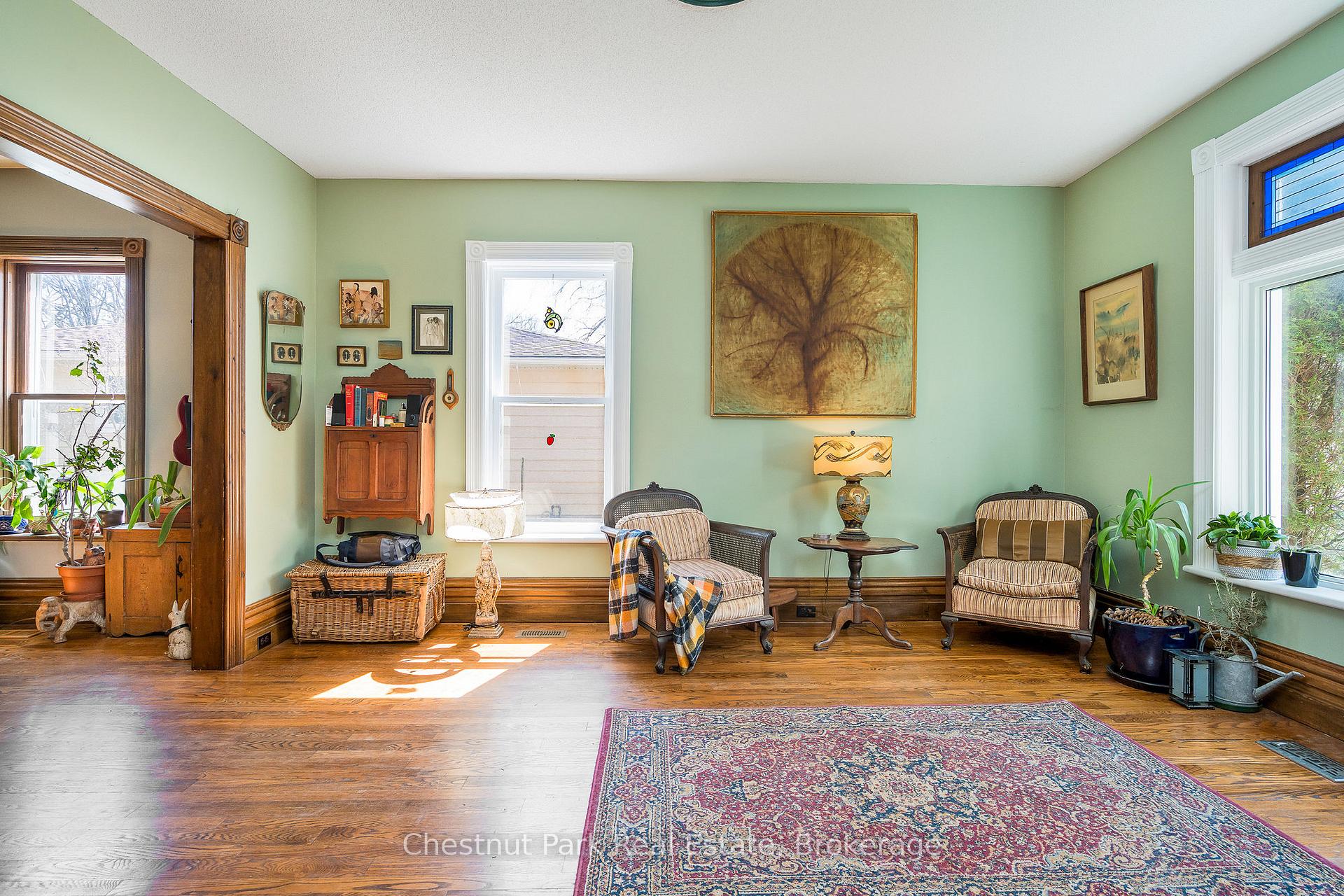 Photo 10 of 56 Napier Street E, Blue Mountains — HOMEH