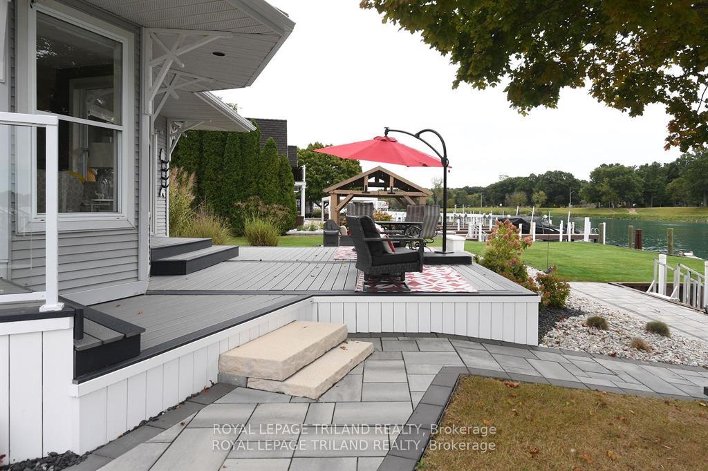 Photo 23 of 4733 Riverside Drive, St. Clair — HOMEH