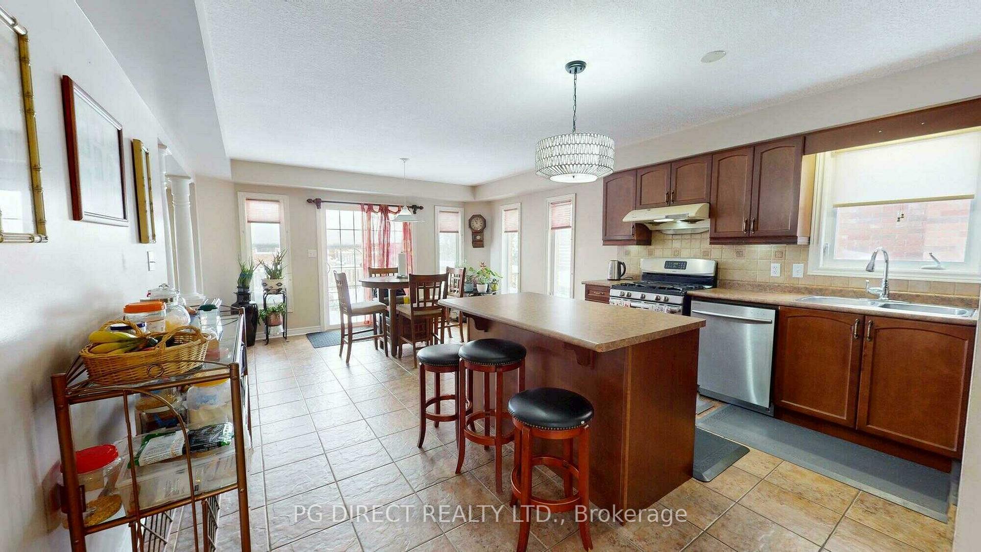 Photo 3 of 92 Goodwin Drive, Guelph, Pineridge/Westminster Woods — HOMEH
