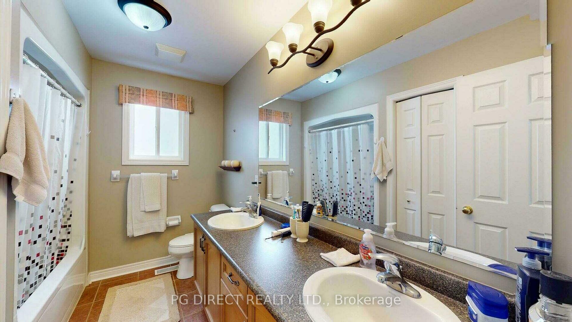 Photo 13 of 92 Goodwin Drive, Guelph, Pineridge/Westminster Woods — HOMEH