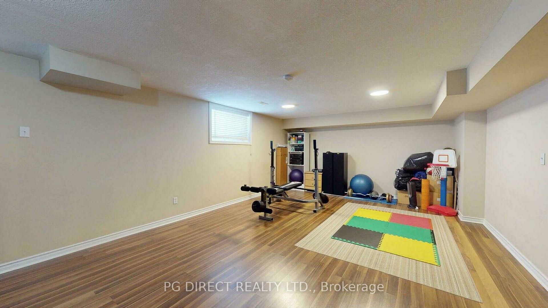 Photo 15 of 92 Goodwin Drive, Guelph, Pineridge/Westminster Woods — HOMEH