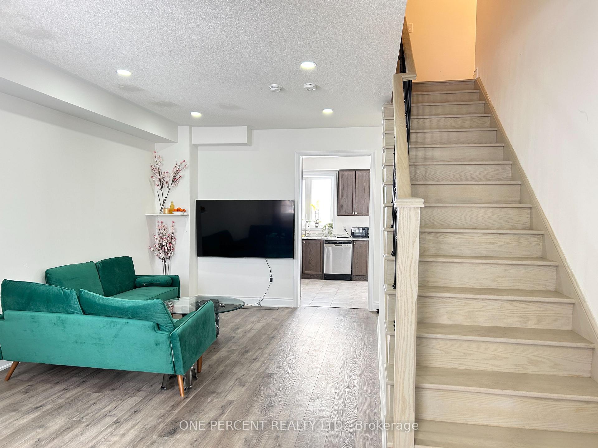 Photo 13 of 55 Union Boulevard, Wasaga Beach — HOMEH
