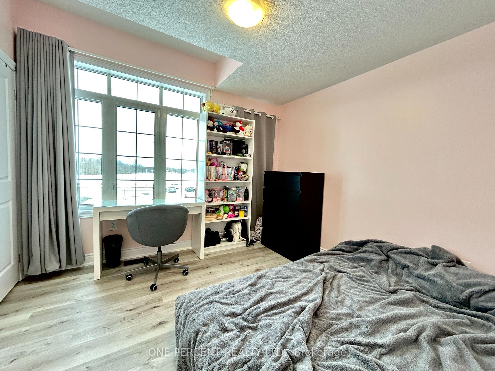 Photo 12 of 55 Union Boulevard, Wasaga Beach — HOMEH