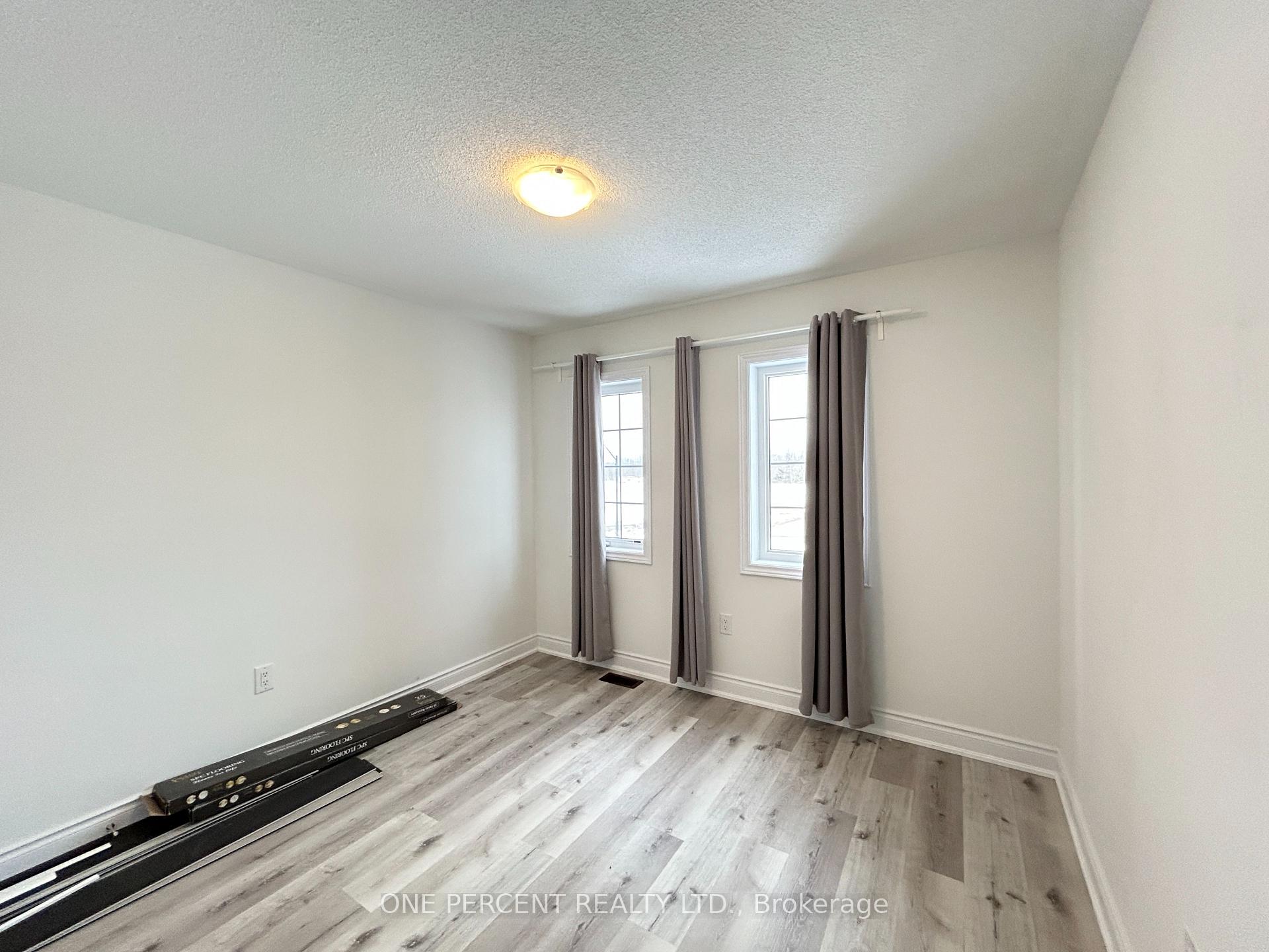 Photo 11 of 55 Union Boulevard, Wasaga Beach — HOMEH