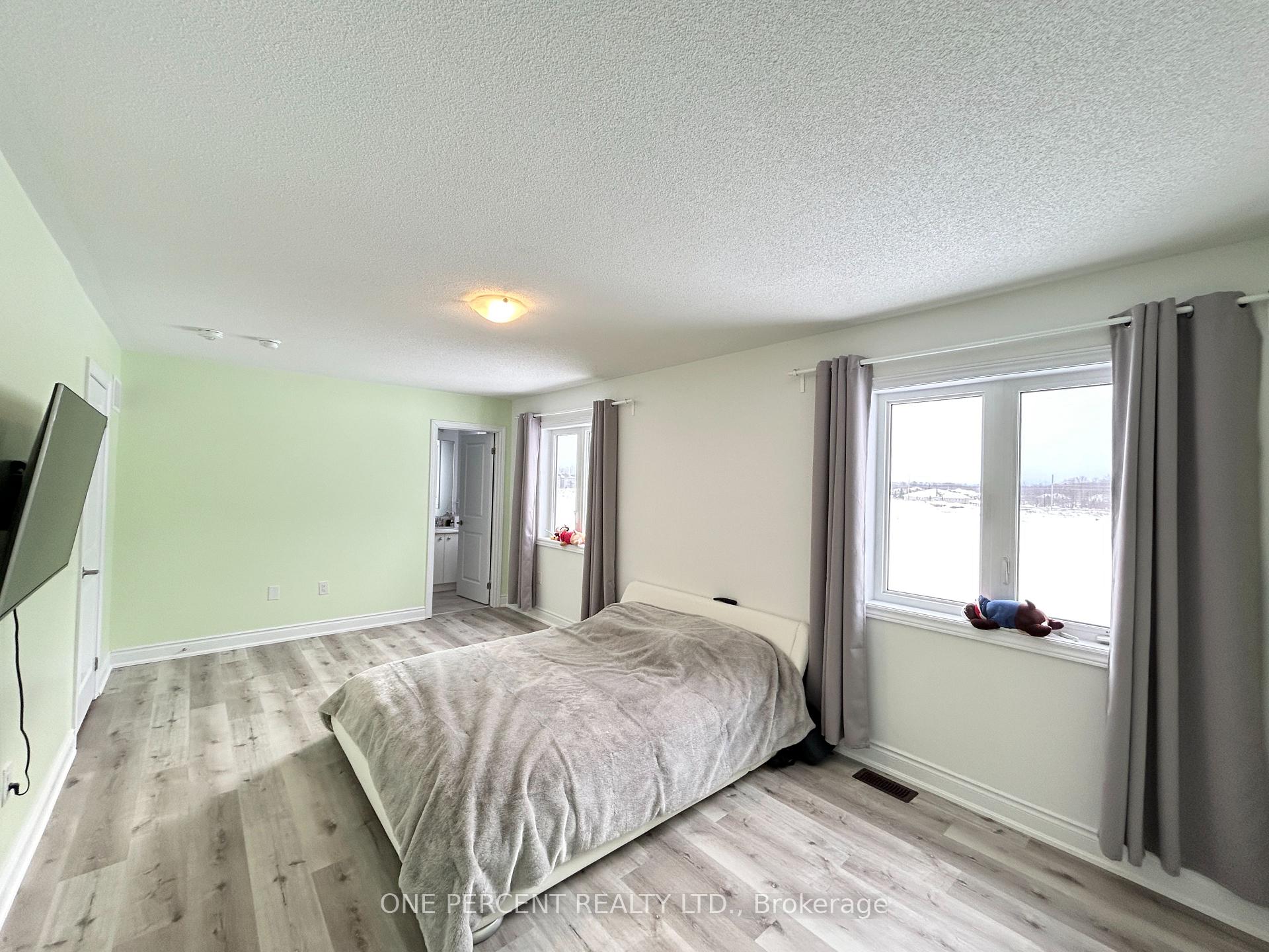 Photo 16 of 55 Union Boulevard, Wasaga Beach — HOMEH