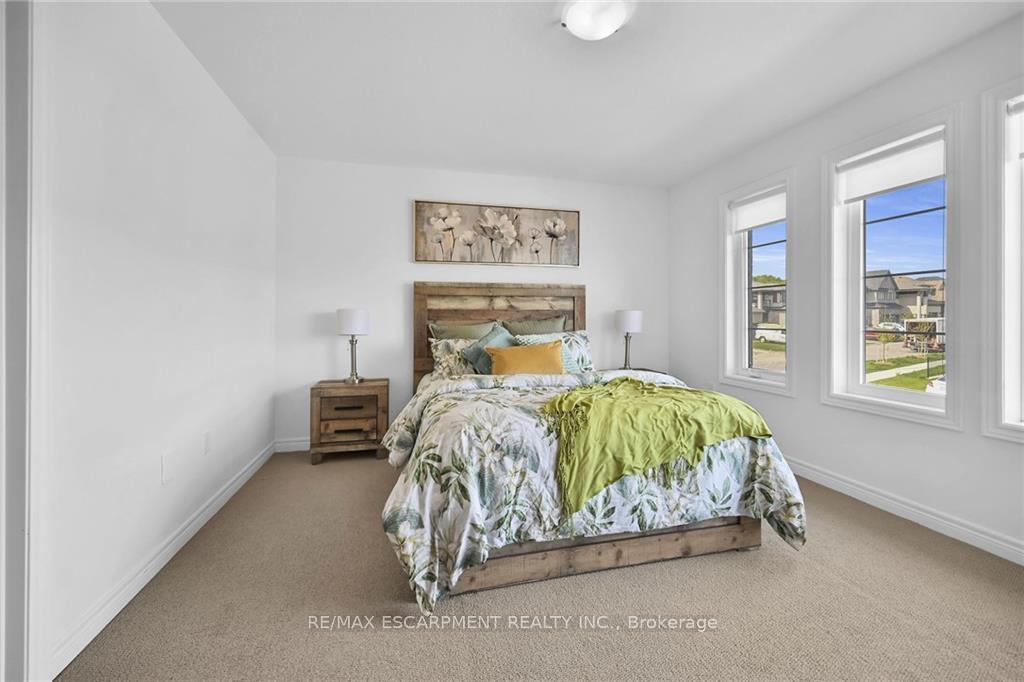 Photo 13 of 3955 Crown Street, Lincoln, Beamsville — HOMEH