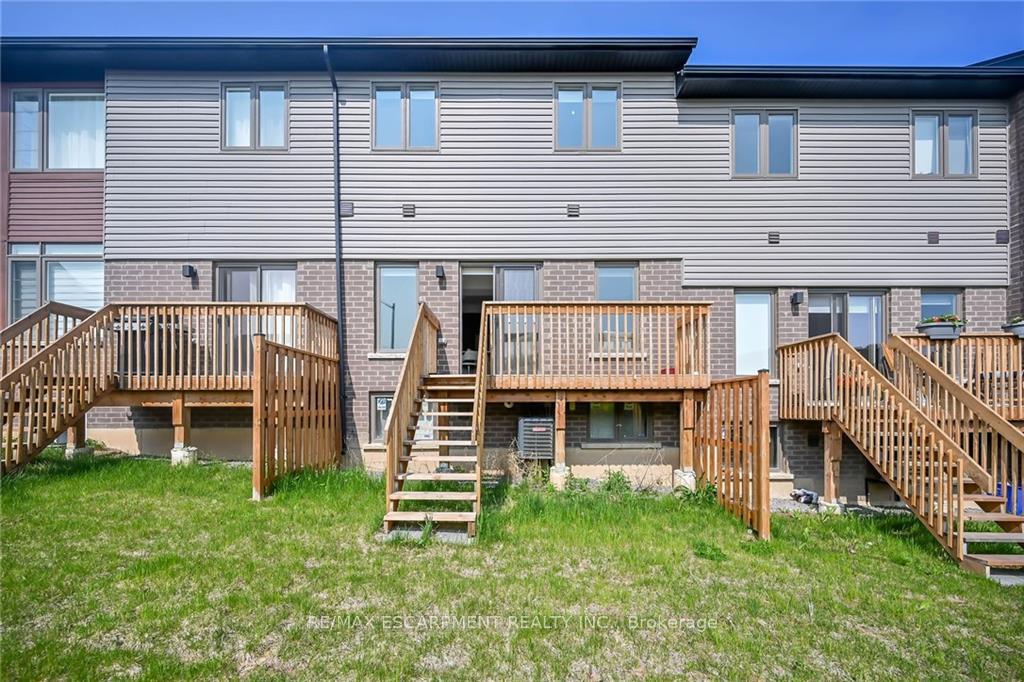 Photo 36 of 3955 Crown Street, Lincoln, Beamsville — HOMEH