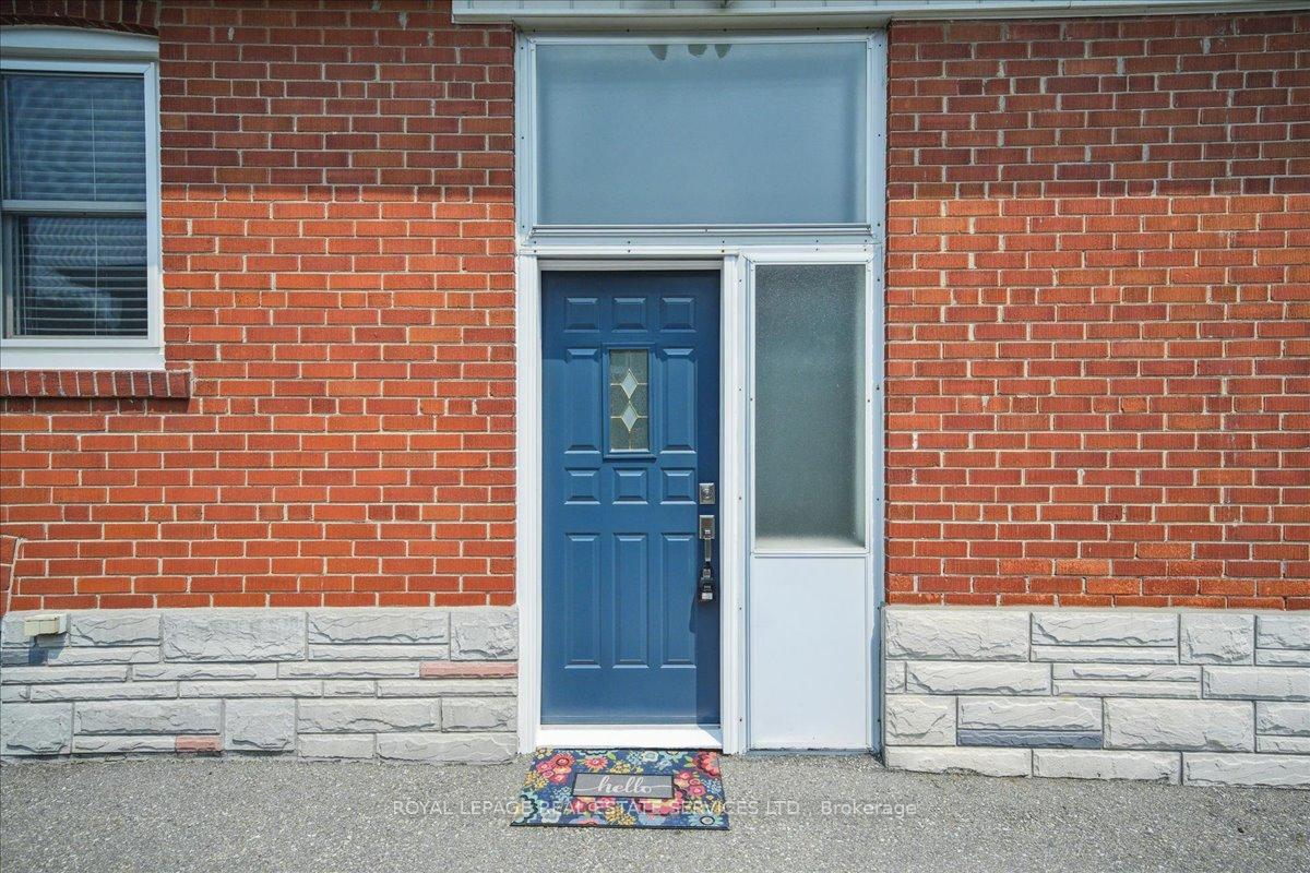Photo 9 of 10 Mendip Crescent, Scarborough, Dorset Park — HOMEH