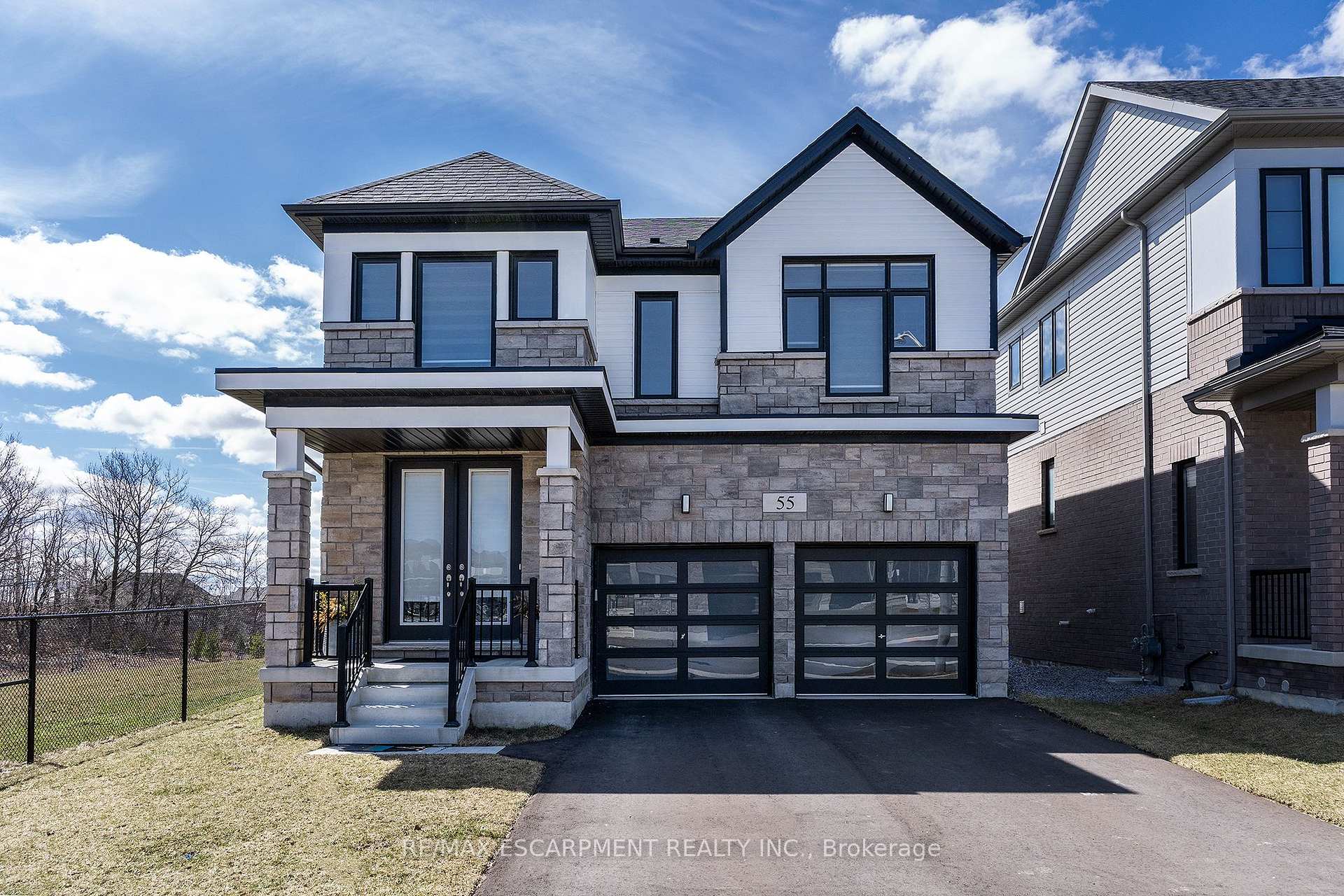 Photo 1 of 55 Yale Drive, Hamilton, Rural Glanbrook — HOMEH