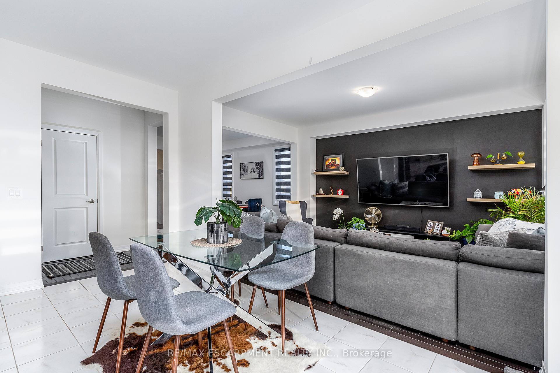 Photo 15 of 55 Yale Drive, Hamilton, Rural Glanbrook — HOMEH