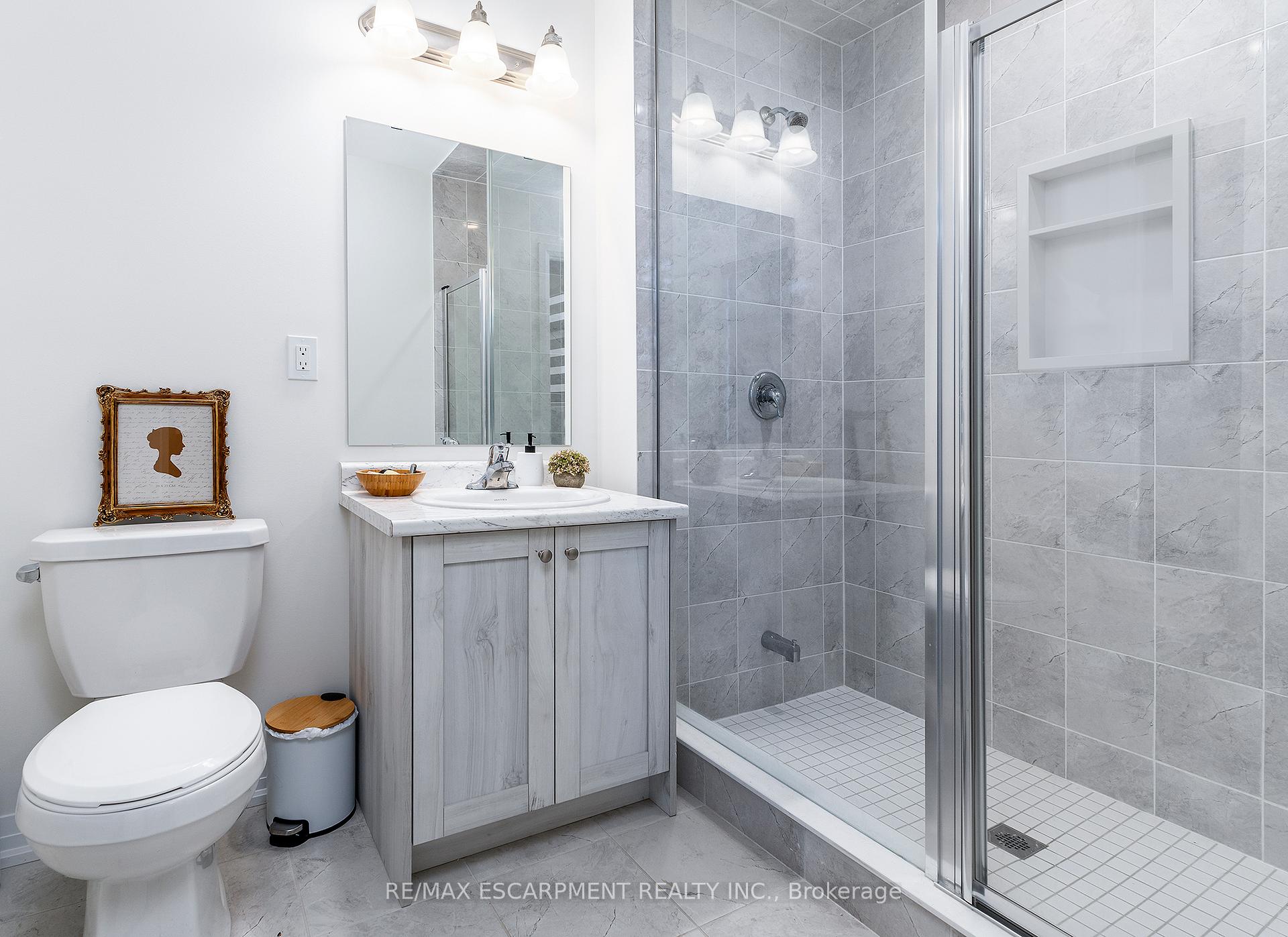 Photo 16 of 55 Yale Drive, Hamilton, Rural Glanbrook — HOMEH