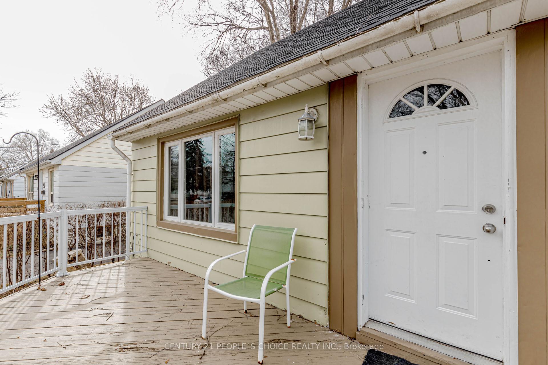 Photo 11 of 22 Rogers Road, Brampton, Brampton West — HOMEH