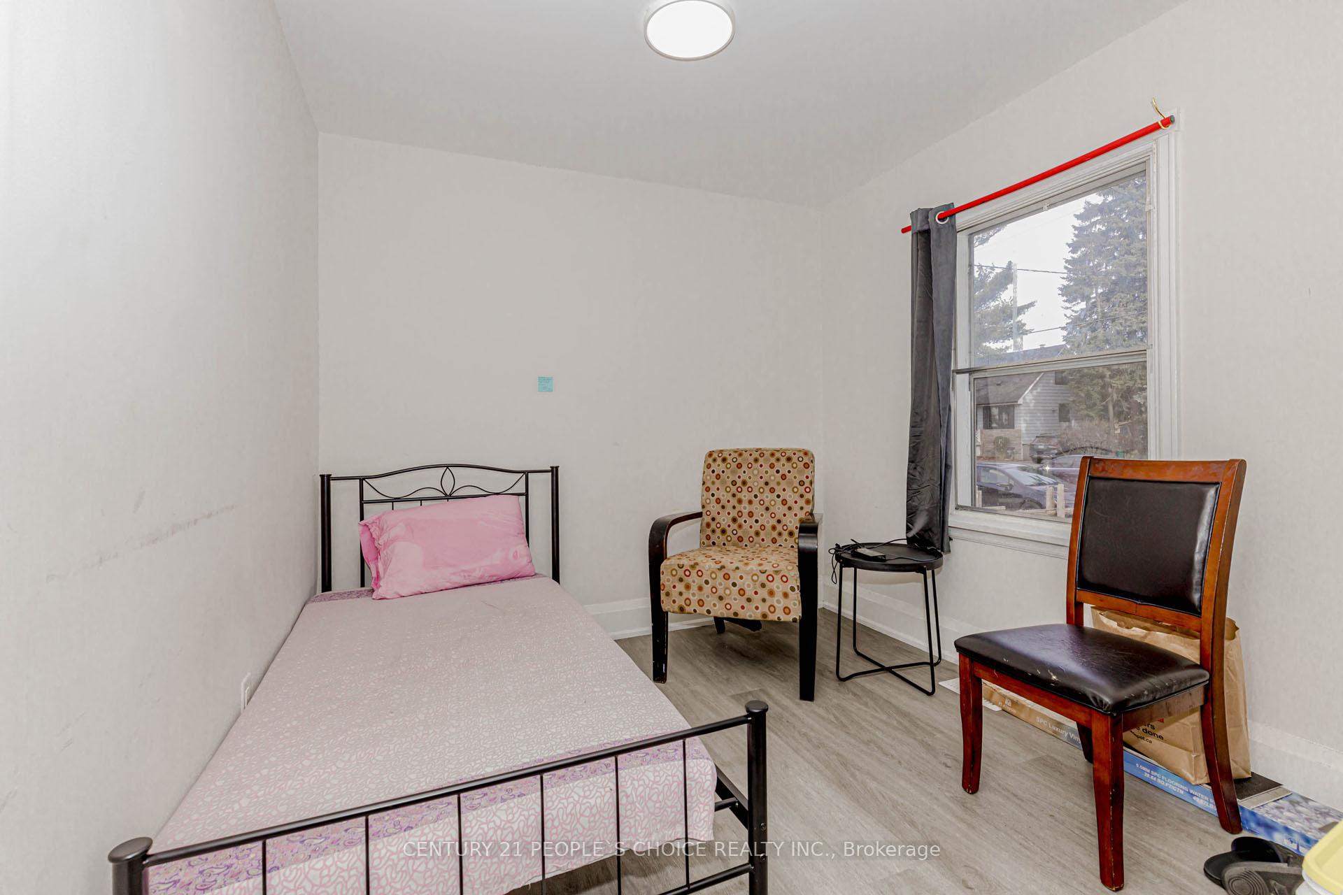 Photo 17 of 22 Rogers Road, Brampton, Brampton West — HOMEH