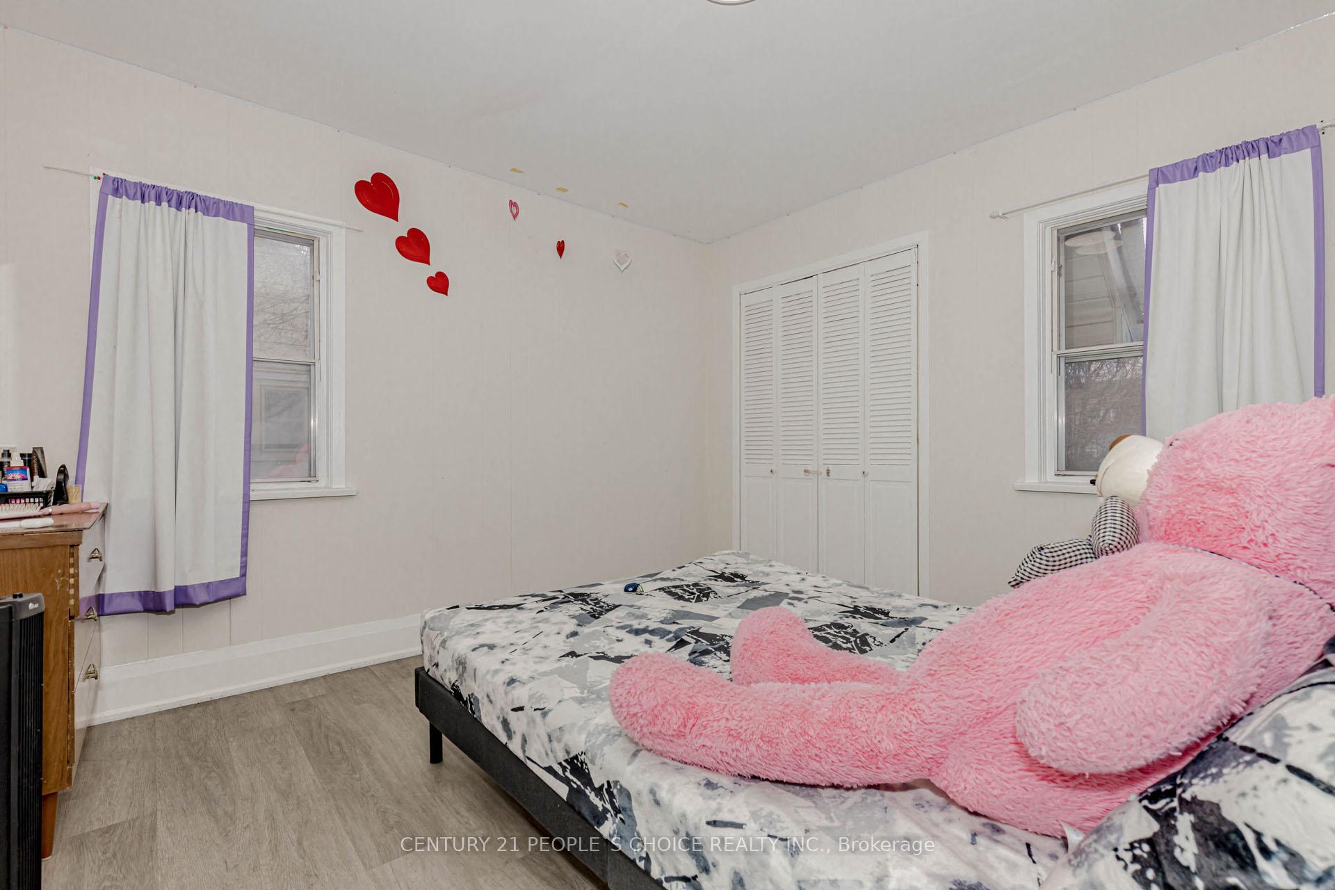Photo 19 of 22 Rogers Road, Brampton, Brampton West — HOMEH