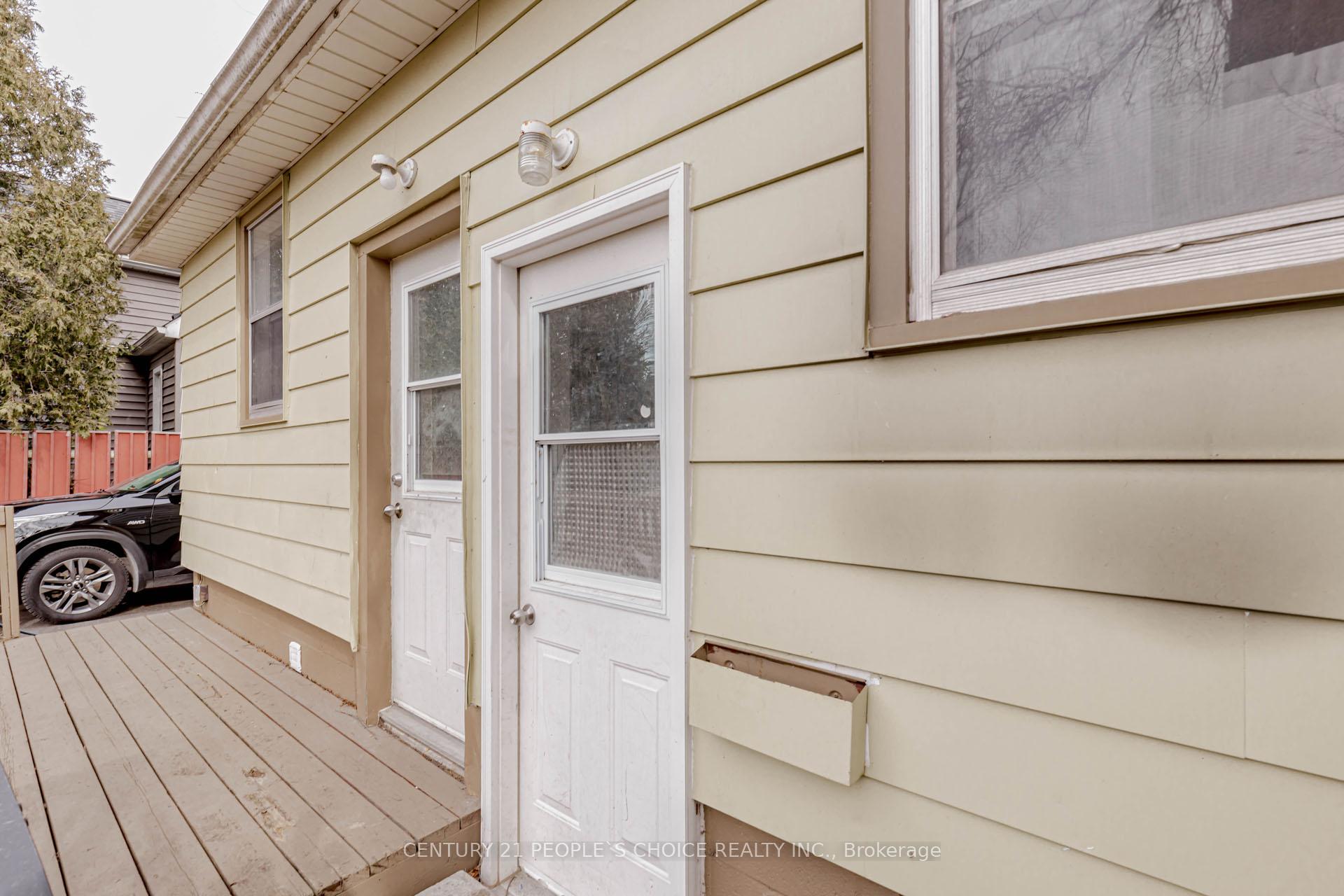 Photo 34 of 22 Rogers Road, Brampton, Brampton West — HOMEH