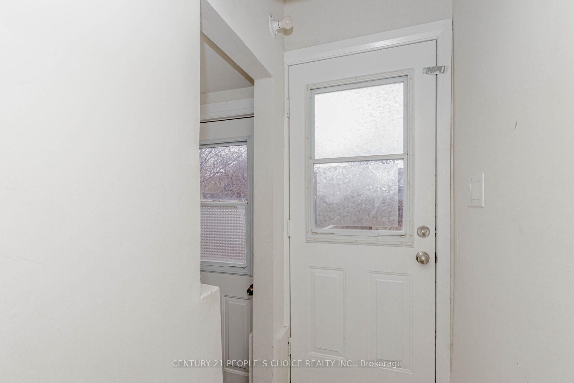 Photo 33 of 22 Rogers Road, Brampton, Brampton West — HOMEH